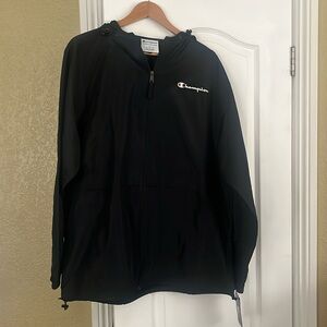 Lightweight windbreaker